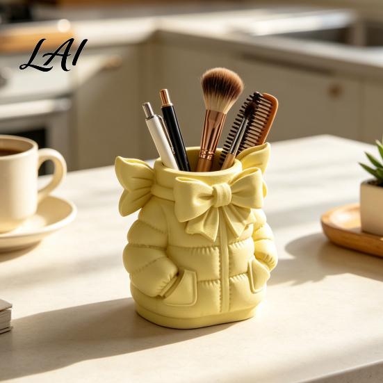 Unique Gift for Women Cute Bow Puffer Jacket Pen Holder 3D Printed Desktop Organizer Decorative Makeup Brush Storage Cup Cup Creative Container