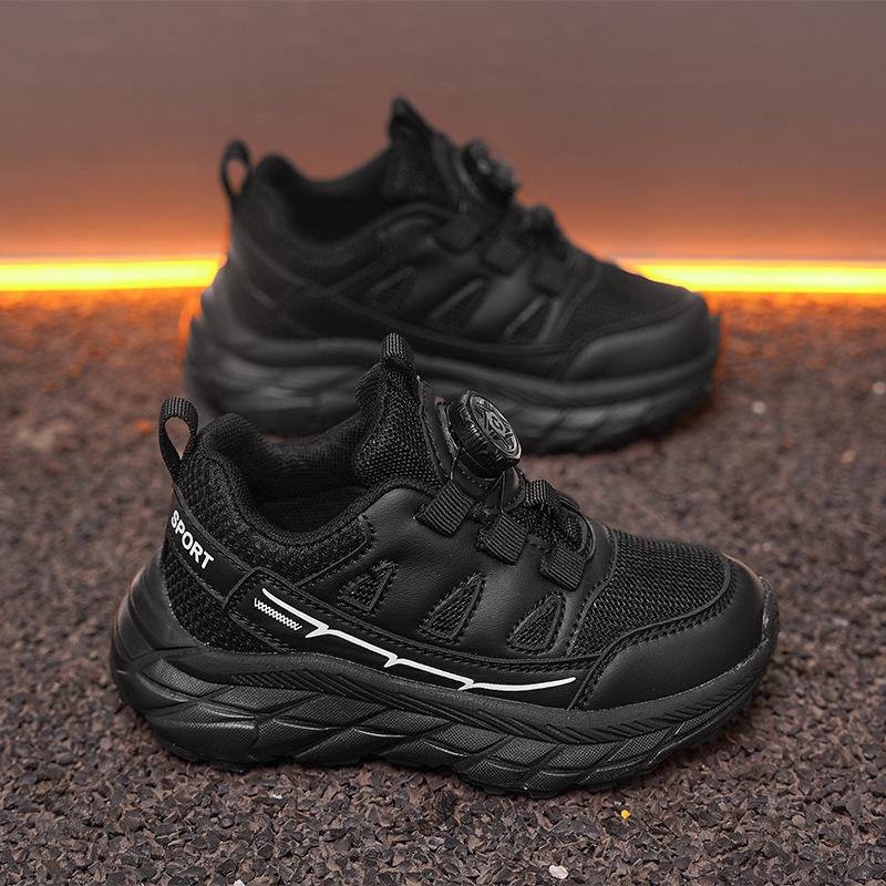

The new mesh breathable thick-soled heightening sports shoes in autumn are free of laces and rotating buttons. The trend is the same for men and wome 35
