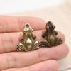 Brass Small Frog Miniatures Figurines Vintage Handmade Copper Animal Toad Desktop Ornaments Home Decoration Crafts Tea Pet Decor
