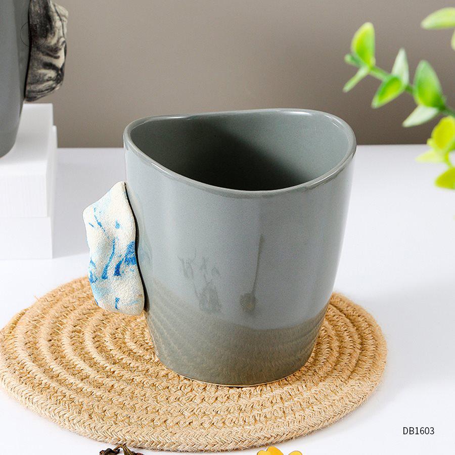 Rock Climbing Grip Mug - Finger Strength Training Cup in Rock Hold Shape, Creative INS Style. Ceramic Mug