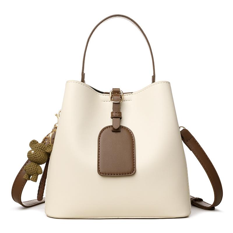 

Large-capacity women s bags, new single shoulder oblique span handbags, trendy new women s bags, fashionable and versatile