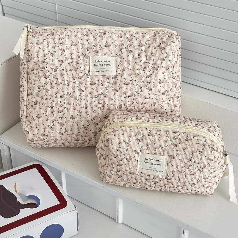 Retro Women's Floral Print Cosmetic Bag Handbag Travel Organizer Cosmetic Storage Bag Large Capacity Quilted Bag Portable Toiletries Storage Bag