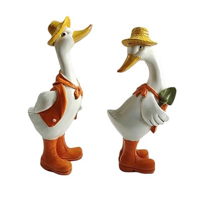 Garden Porch Goose Statues, Funny Duck Farm Fence Decor, Resin Porch Goose Decor, Outdoor Animal Sculptures & Statues, Perfect for Home Garden Stairs,