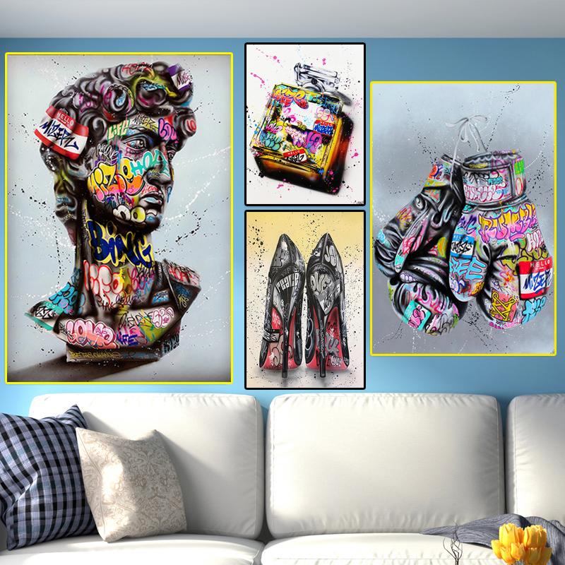 Street Graffiti Canvas Art Print Perfume Couple Holding Hands Painting Living Room Art Poster for Home Wall Decor Decoration
