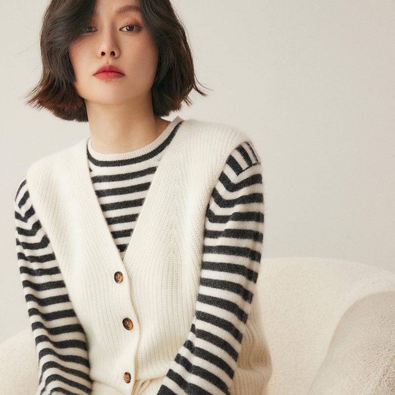 New 2024 Autumn/Winter Women's Cashmere Knitted Vest – Short, Sleeveless Sweater Cardigan