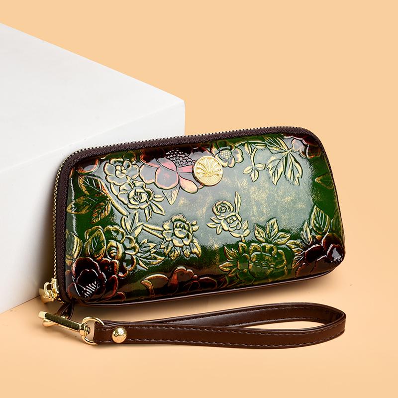 Elegant Embossed Floral Zipper Wallet for Women – Vintage Clutch with Gold Accent