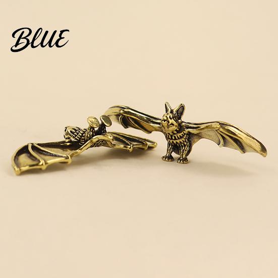 Unique Mini Animal Figurine Brass Bat Figurines, Vintage Copper Flying Statue, Collectible Durable Metal Decor Ornament, Desk Feng Shui Sculpture for