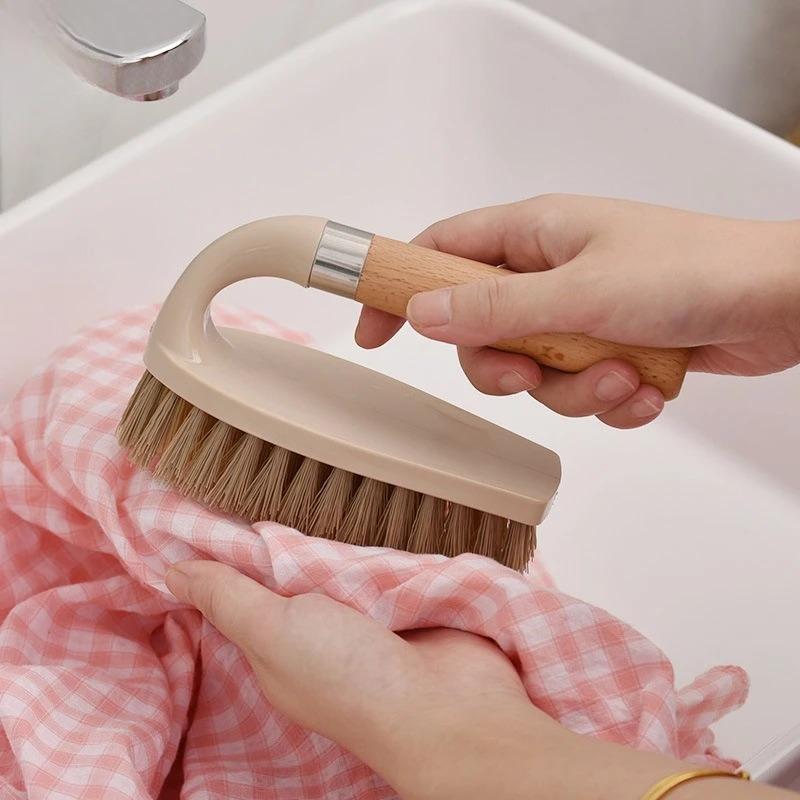 Wooden Cleaning Brush Multifunctional Log Color Shoe Washing Laundry Cleaning Brush Bathroom Floor Decontamination Brush.