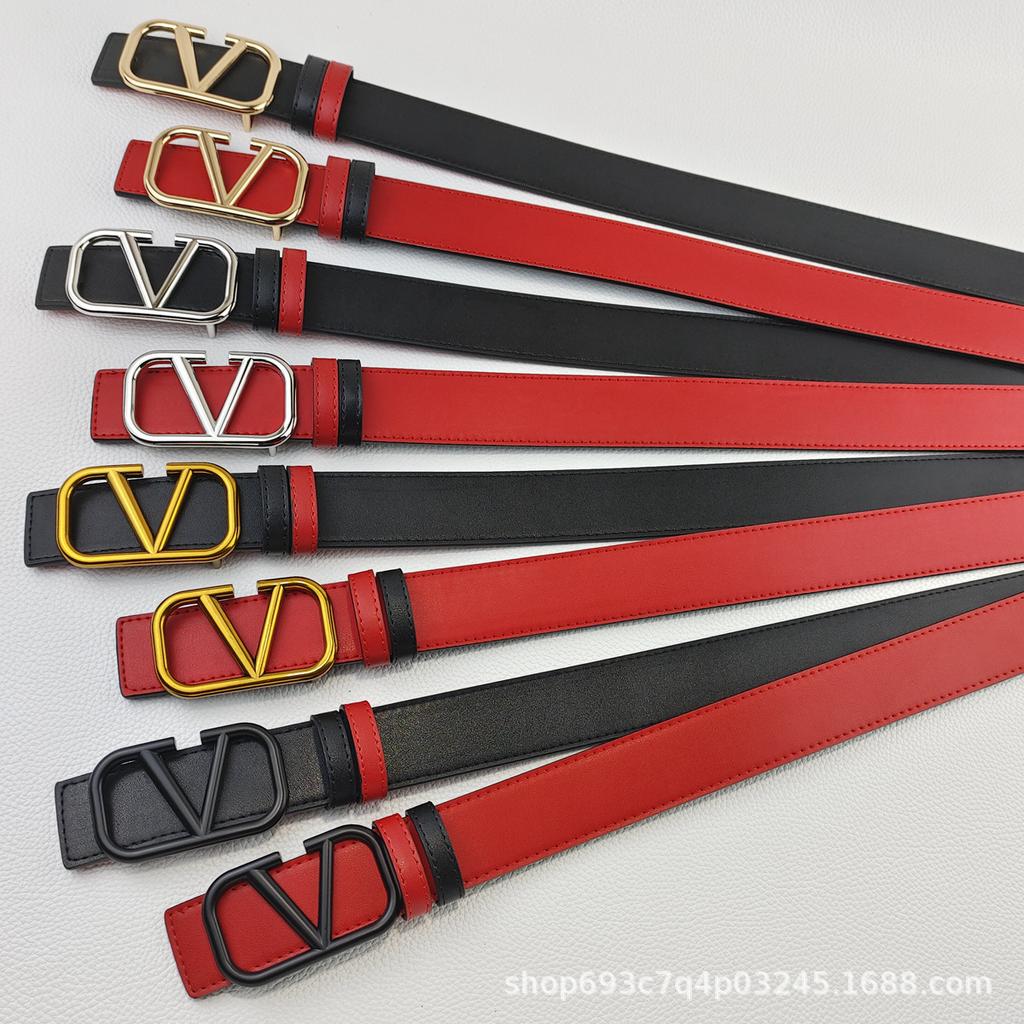Ceinture Mode Ins Simple Noir Et Rouge Unisexe 4.0Cm Boucle Lisse Lettre V Pour Hommes Et Femmes