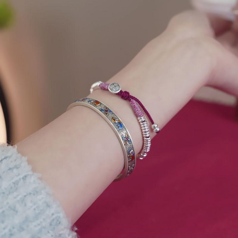 Light Luxury Personalized Handmade Coiled Red Rope Bracelet Safe And Happy Stacking Wearing Retro Old-Fashioned Plated Bracelet