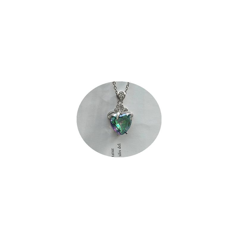 Colorful Heart-Shaped Imitation Tourmaline Love Pendant Necklace, European and American Style, Platinum-Plated Gemstone.
