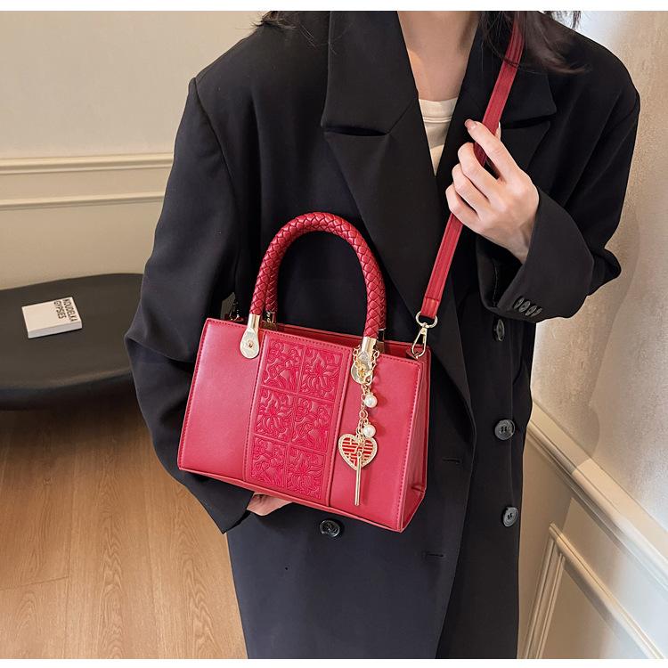 Large-capacity Bags for Women's Niche, Usually Available In Red Envelopes, Portable Red Wedding Special Women's Bags, Bridal Bags