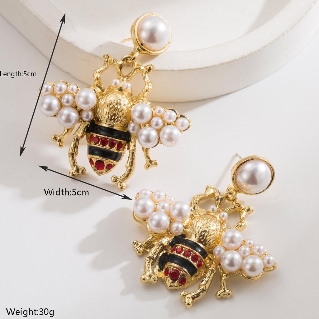Personality Creative Love Devil's Eye Pearl Bee Earrings Silver Needle Earrings