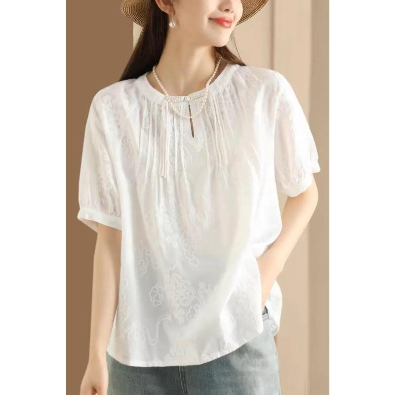 

Женская винтажная блузка с вышивкой, вырезом-замочной скважиной на шее и пышными рукавами, свободного кроя M белый