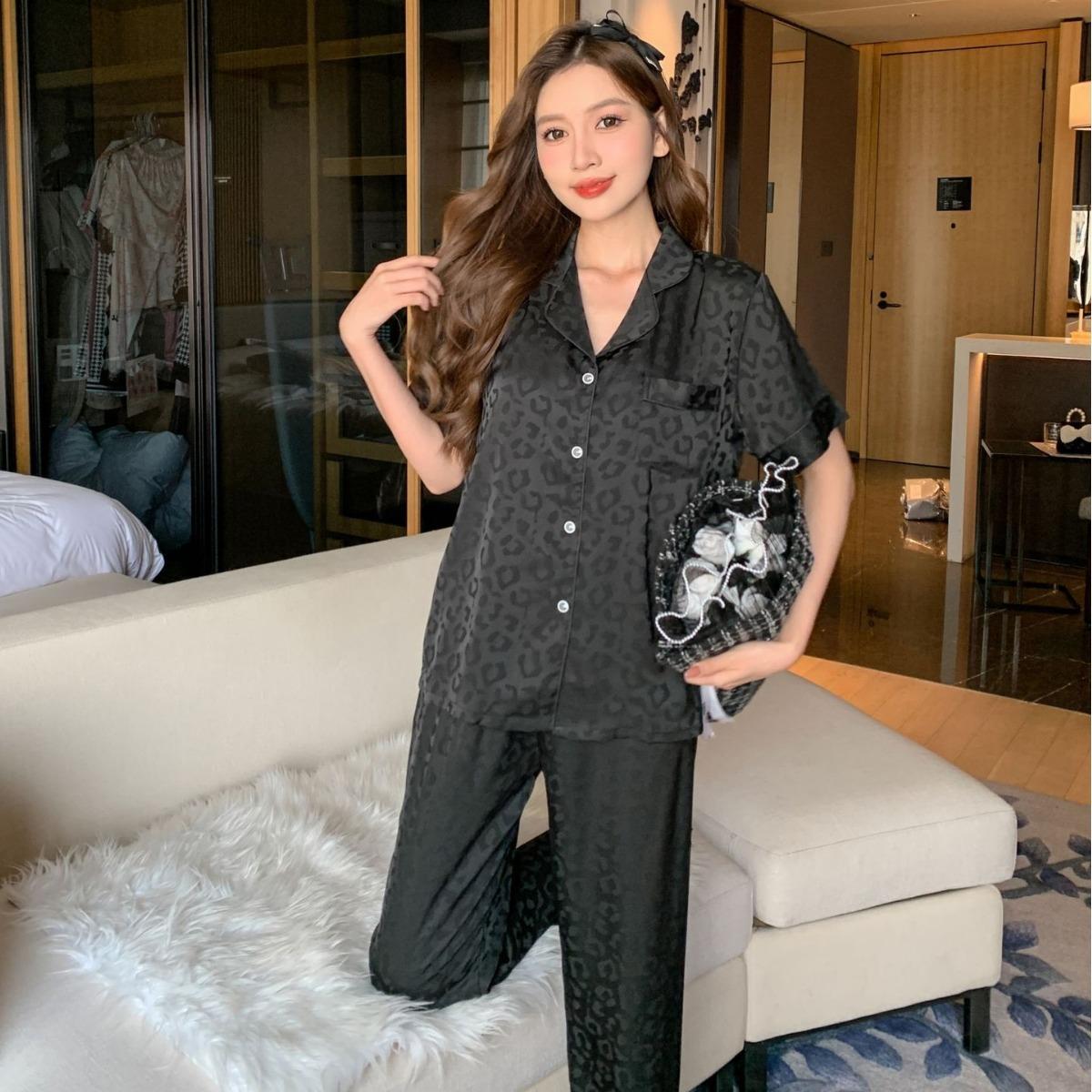 

Женская летняя домашняя одежда Ice Silk, комплект из 2 предметов: топ с коротким рукавом и длинные брюки, пижама, женская домашняя одежда на весну и осень M чёрный