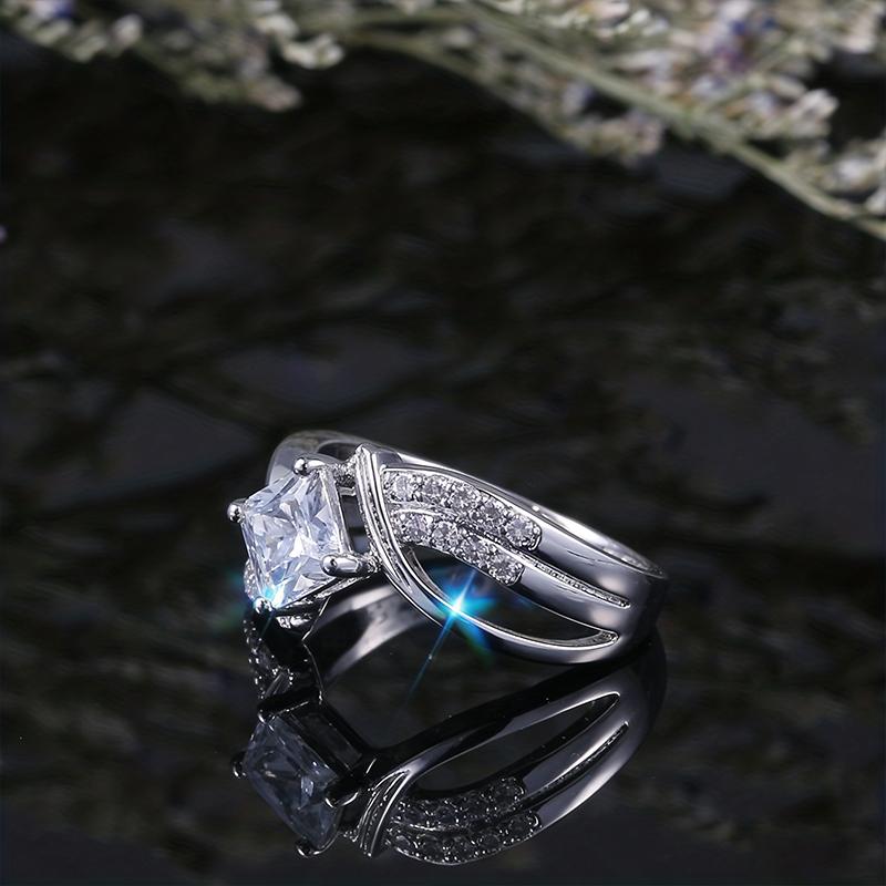 Fashionable women's simple and atmospheric square zircon ring with versatile temperament and high-end feel, party and banquet ring