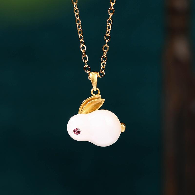 

Aieryuan Retro Jade Rabbit Pendant Necklace for Women - Chinese Court Style Clavicle Chain 24K Gold Plating