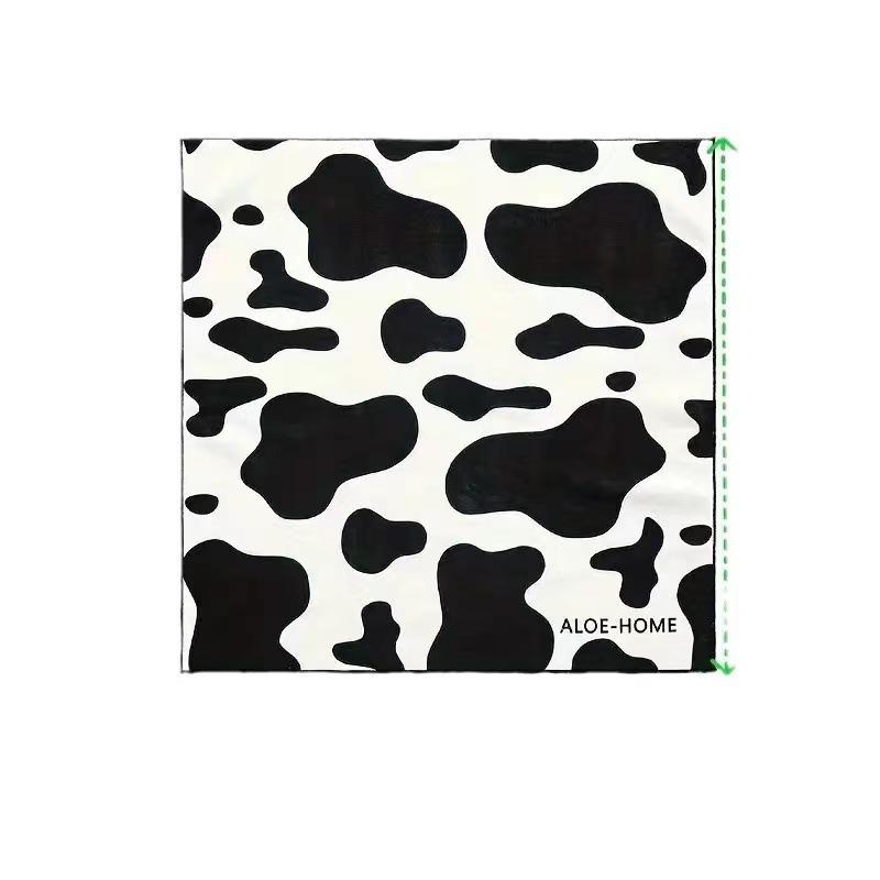 

Thickened Camera Storage Cosmetic Bag with 100% Folding Protection 35*35 Milk Texture