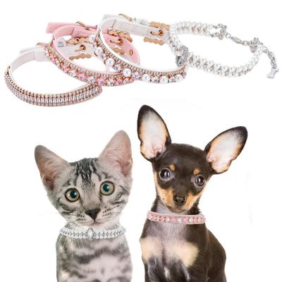 Collier et laisse de luxe pour chien en perles Collier pour chiot en perles Laisse en cuir avec strass en cristal Accessoires pour petits chiens