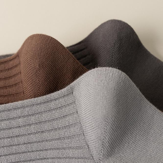 Men's and Women's Pure Cotton Socks Solid Color Medium Tube Socks Autumn and Winter