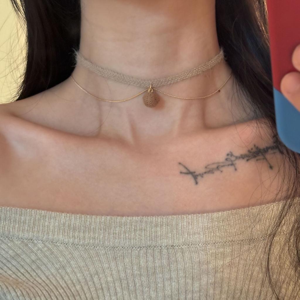 Collier ras du cou en forme de rose café pour femme, simple, haut de gamme, tendance, automne et hiver