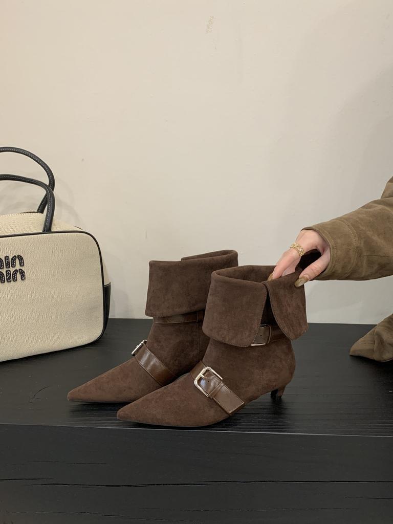 2025 Women's Suede Short Boots Fashion Button Boots Women's New Versatile West and Pointed Western Boots