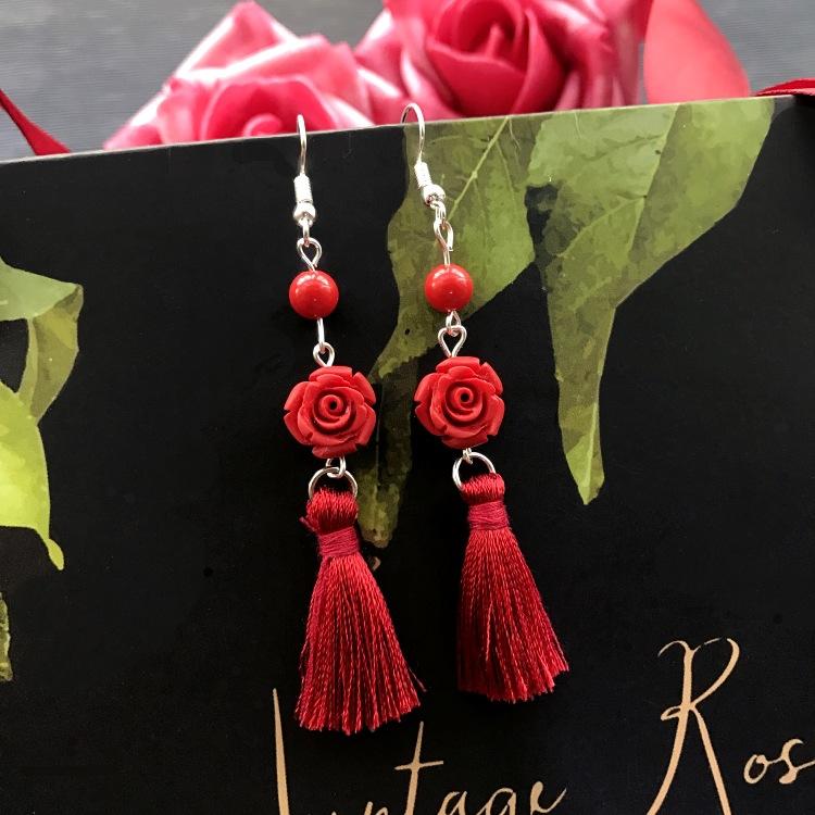 Klassische Mode rote Zinnober Quastenohrringe Retro romantische Rosenblüten Ohrringe Weiblichkeit vielseitige Brautohrringe