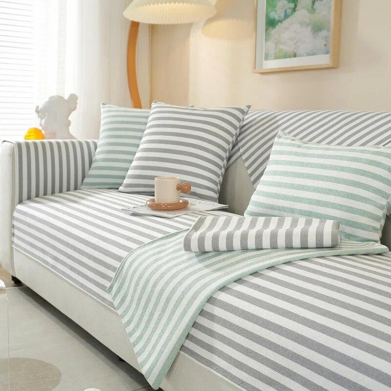 Kurzer Plüsch-Sofabezug, gestreiftes rutschfestes Sofakissen, verdicktes Wohnzimmer-Sofakissen, einfaches Sofa, Rückenlehne und Armlehnen, weich