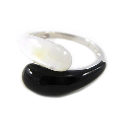 Silver Ring 'Ruth' Mother-of-pearl Onyx