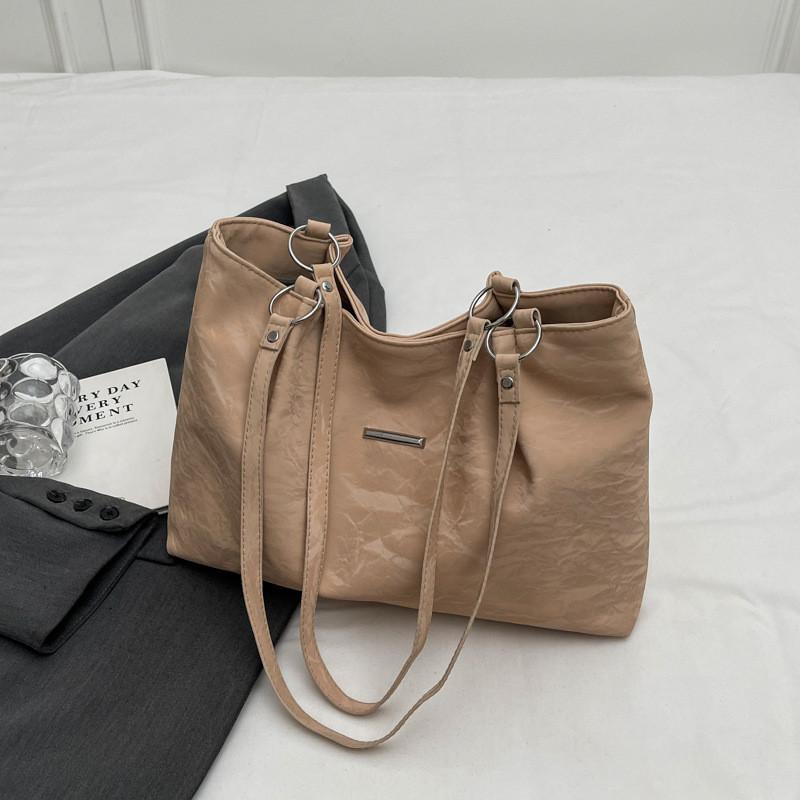 Trendy Pu Material Tote Bag For Women In Classic Black And Chic Khaki Colors хаки