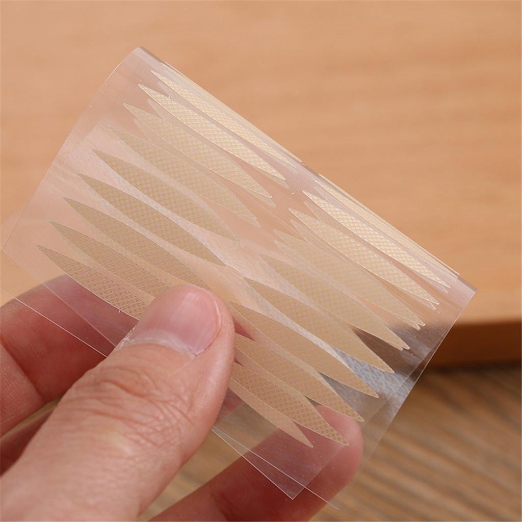 400pcs Double Eyelid Tape Unseeable Selfadhesive Double Eyelid Strip Sticker Eye Makeup Tool