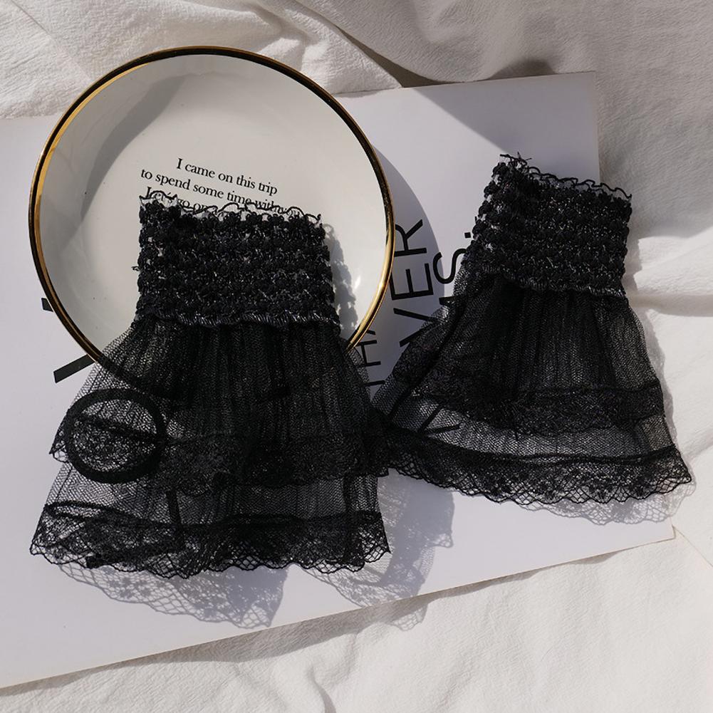 1 Pair Women Prom Gloves See-through Lace Hollow Out Ruffle Edge Thin Wrist Cuff Fingerless Performances Bride Wedding Mittens