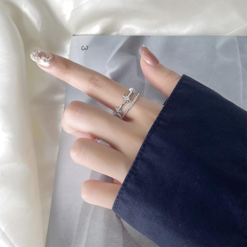 Gu Maoning, hollow star ring, cold wind personality tide open index finger ring, light luxury diamond meteor ring