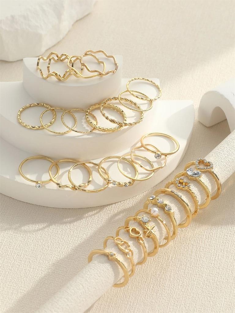 28er Mode Ring Set für Damen Herzförmiges Design Geometrisches Böhmisches Element Akzentring Tägliches Tragen Dating Party Schmuck 2026
