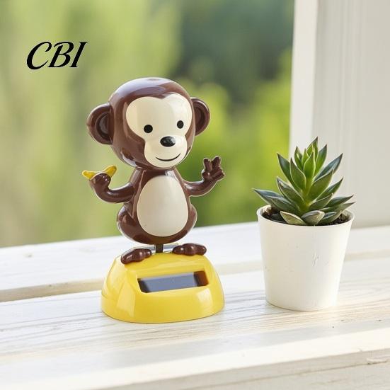 Driving Stress Relief Ornament Solar Car Ornaments, Shaking Head Monkey Toy, Banana Holding Figure Figure, Dashboard Swinging Interior Decoration Toy