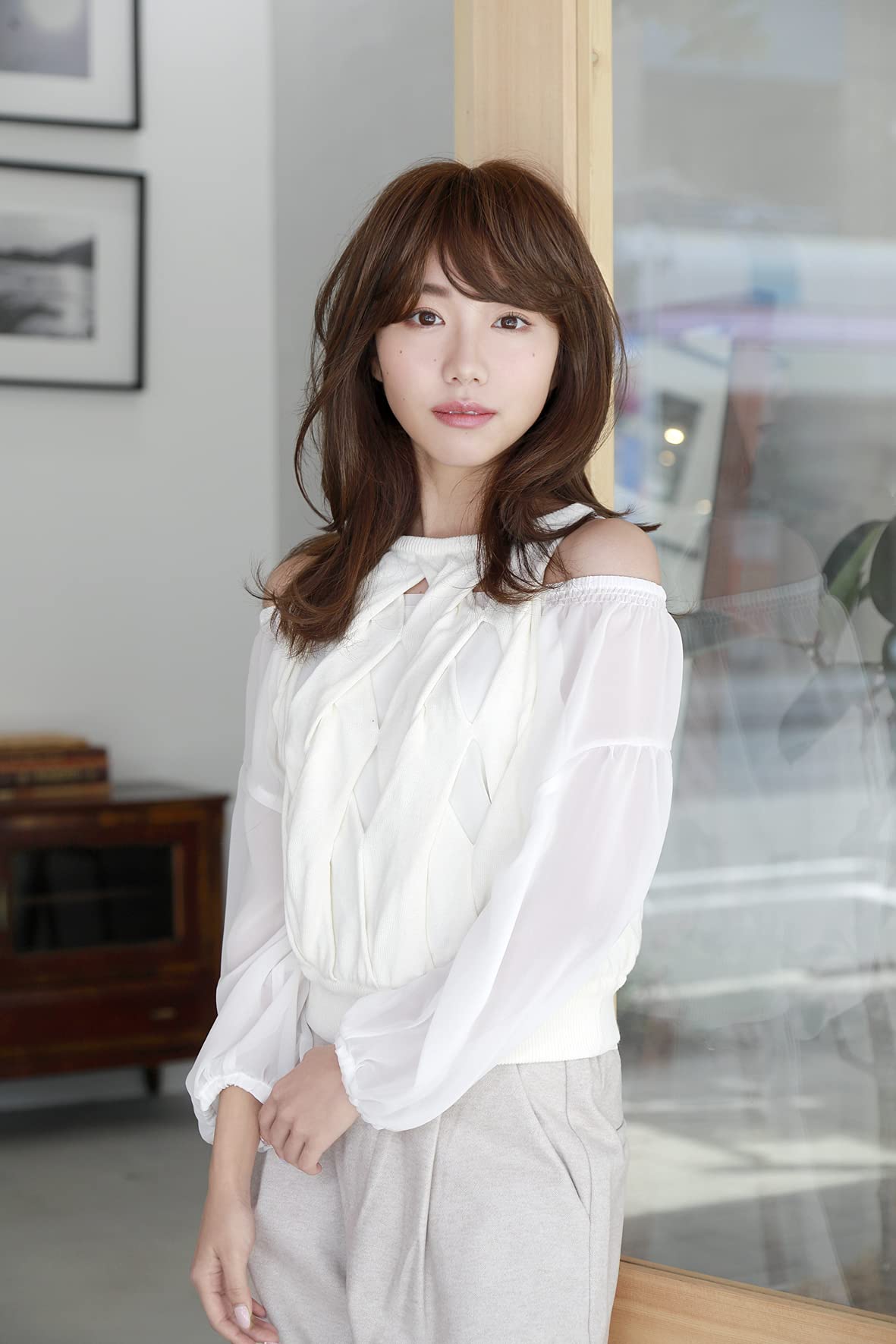 

Priscilla 5-Minute Nuance Straight Heat-Resistant Wig, Natural Color, GB-01-TNC, Front from Whorl: Approx. 20cm, Back from Whorl: Approx. 42cm