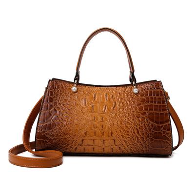 Bolsa Tote Leve de Luxo Feminina Grande Capacidade para Deslocamento para Mulheres de Meia Idade Bolsa Crossbody Moda Padrão de Crocodilo Bolsa de Mão