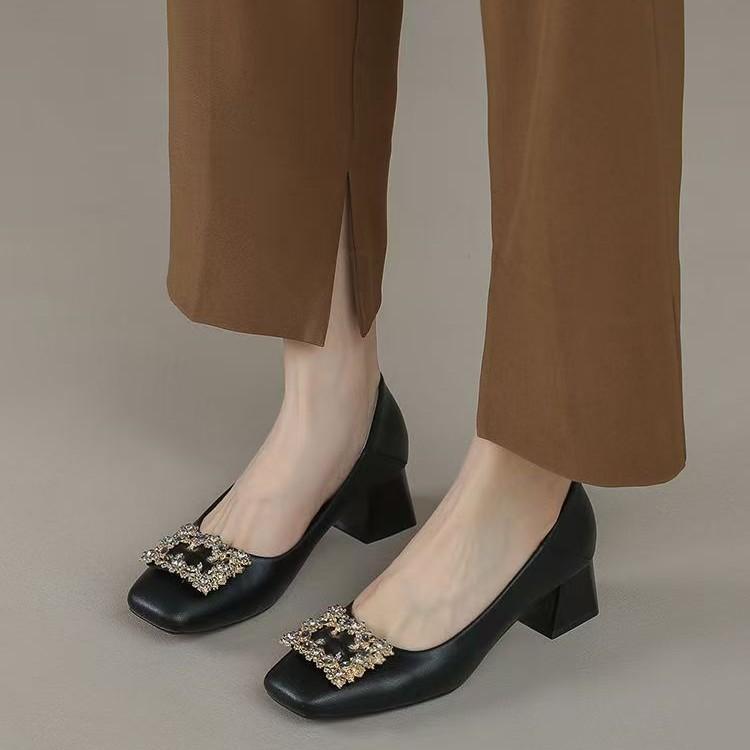 Soft leather shoes square heel small size large size single shoes women's summer and autumn square head grandma shoes middle heel temperament black