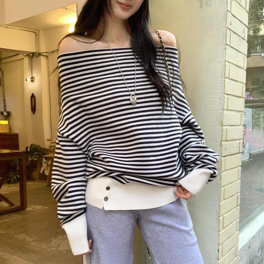 European One-Shoulder Striped Knit Sweater - Fitted Long Sleeve Top for Women, 2026 Spring/Autumn