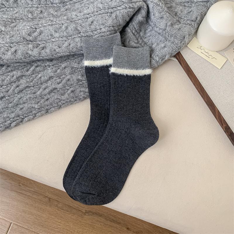 Autumn and Winter Flocked, Color-blocked Thickened Wool Socks for Women, Boneless Casual Mid-calf Socks