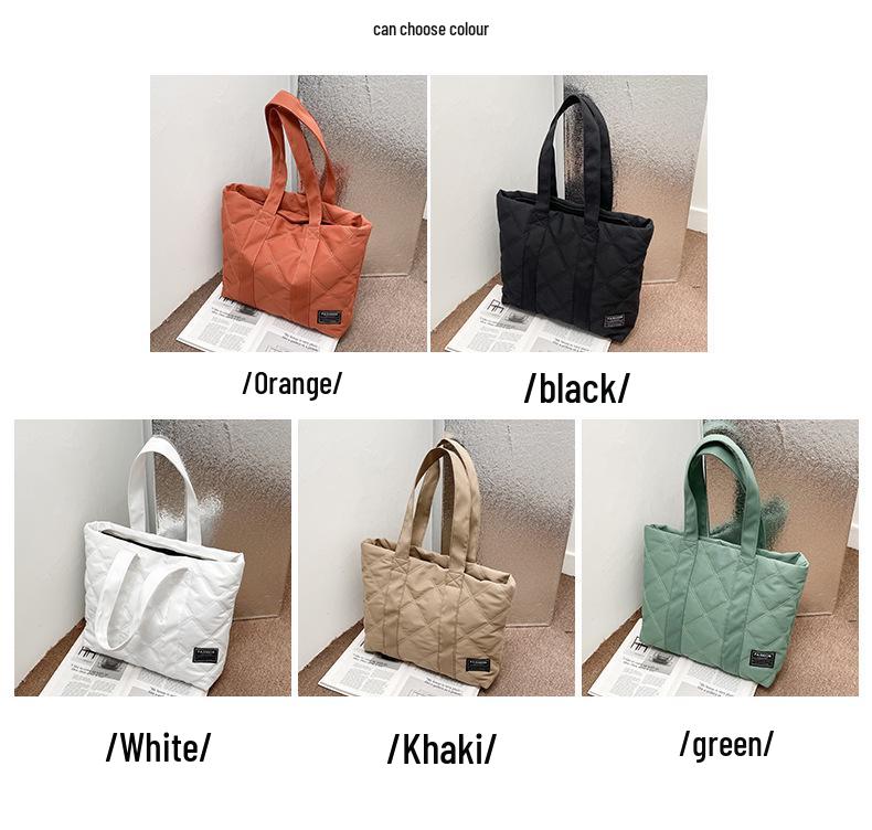 2024 Trendy Jednobarevná Velká Prošívaná Taška přes Rameno pro Ženy - Jednoduchý Design z Oxfordské Látky