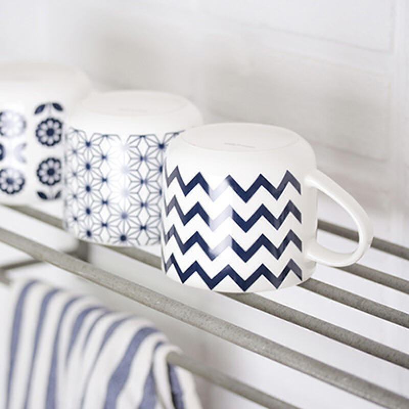 Blue Mug (3 types) A. Zigzag