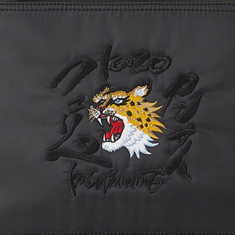 Kenzo Tiger Year Gold Tiger Head Logo Embroidered Print Document Pouch Unisex Pouch Black FB5-5PM222-F29-99