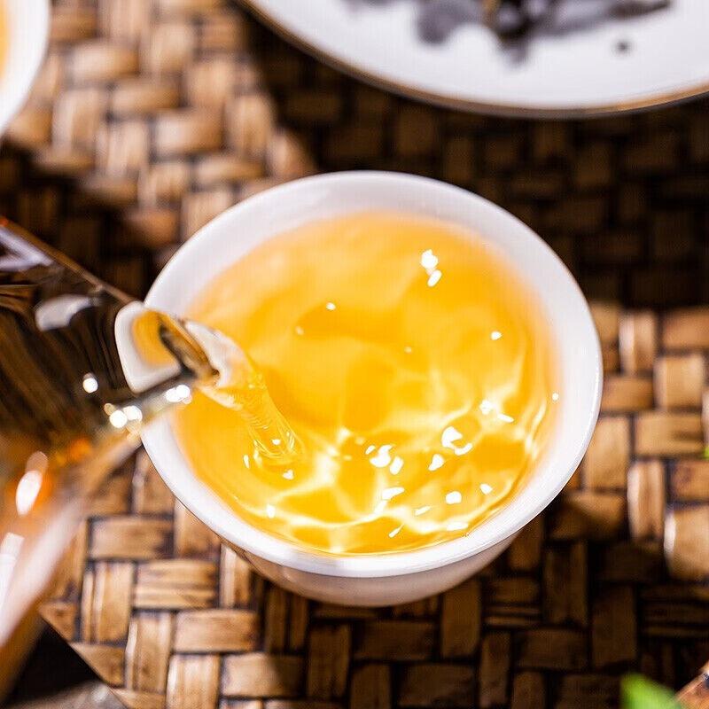 Klasický 7741 Surový Pu-erh Sheng Cha 357g Zhongcha Čínský Pu'er Puer Čaj