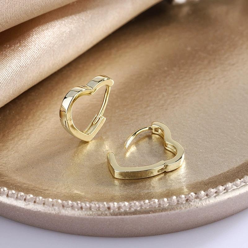 Love Heart Smooth Metal Small Hoop Earrings For Women Vintage Gold Color Ear Buckle Wedding Jewelry Valentine's Day Gift