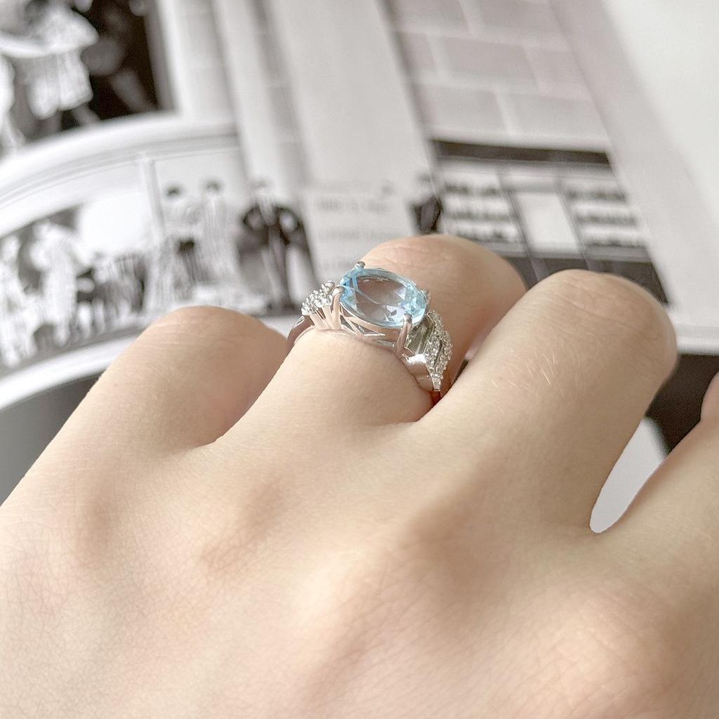 Серебряное кольцо с натуральным топазом 3.6ct, вес изделия 3,24 гр (2166191)