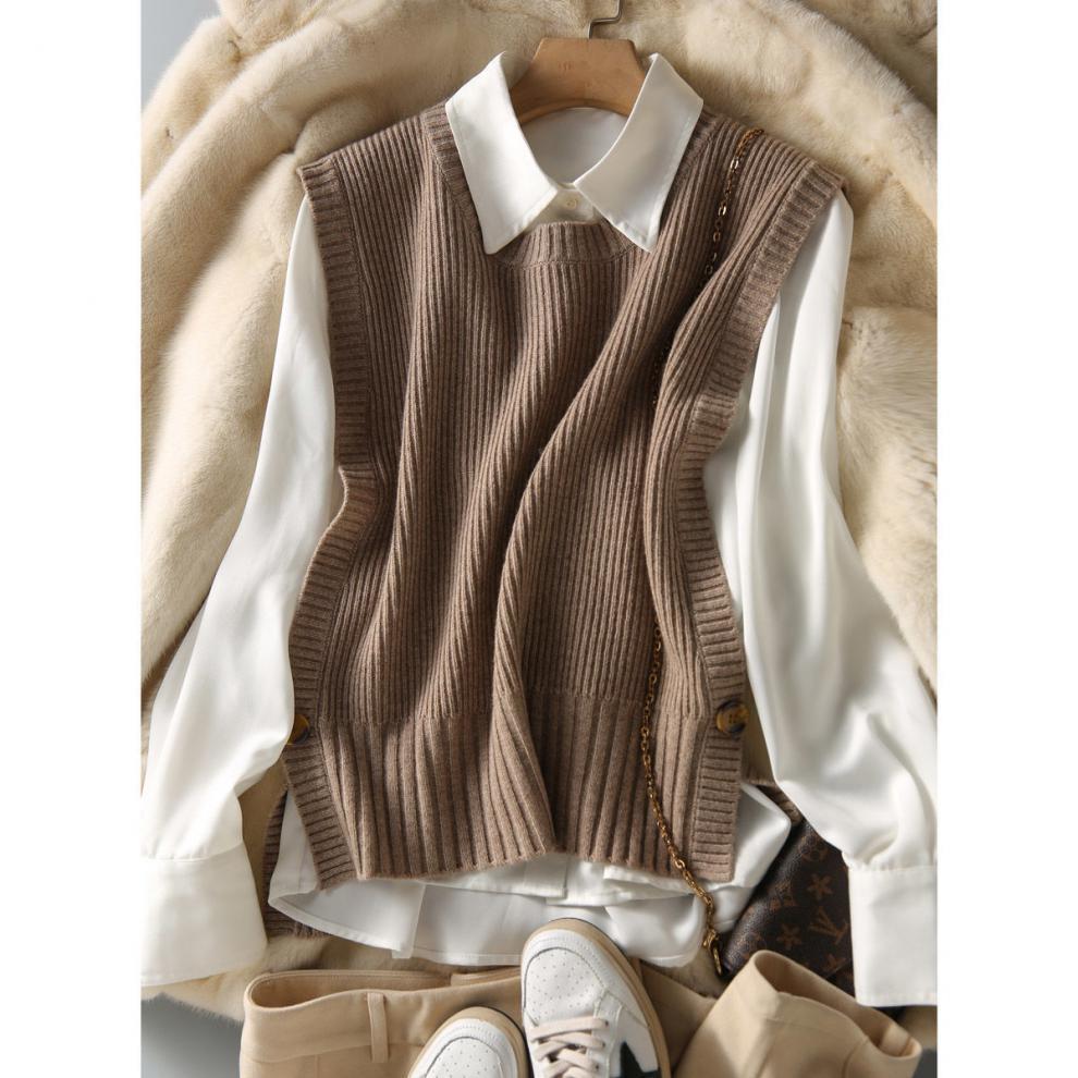 Women's Slim Fashion Round Neck Buttoned Knitted Vest - Anti-Pilling, Solid Color (Spring/Autumn 2022)