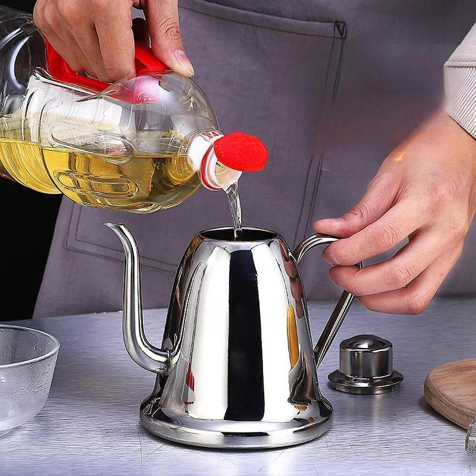 

Металлический диспенсер для масла Бутылка из нержавеющей стали для салата Соевый соус Чайник пылезащитный 500ml