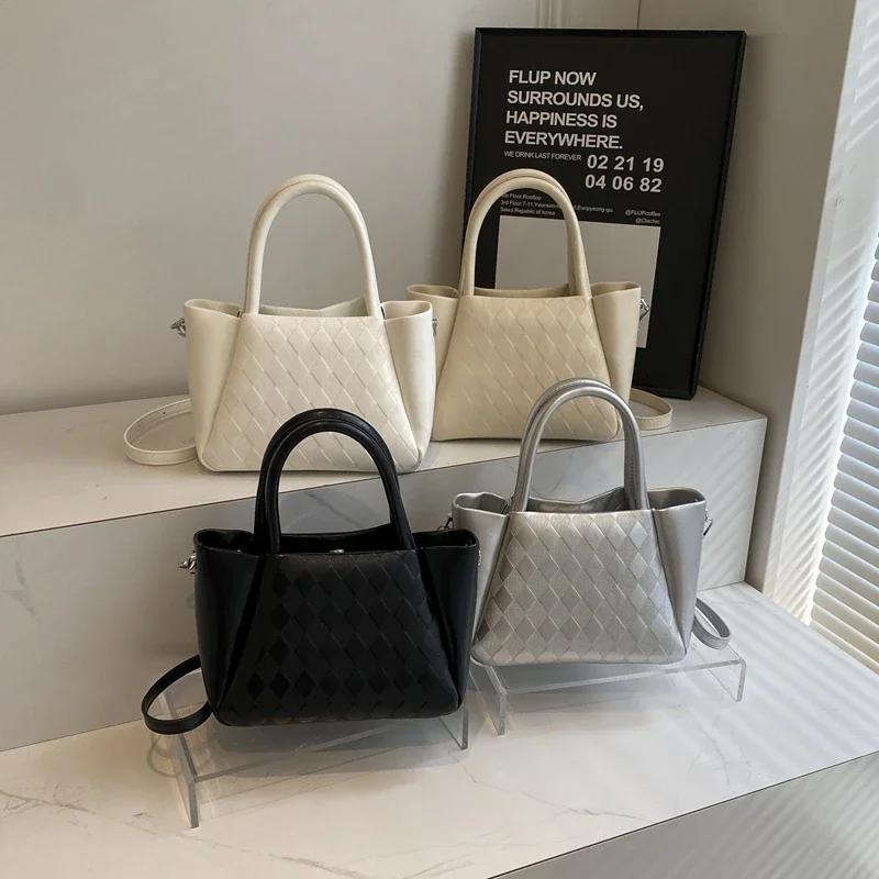 Bolsas de ombro elegantes e estilosas de plutônio sólido com zíper quadrado e treliça de diamante, quentes e da moda