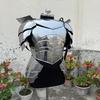 Oceľová zbroj elfkej kráľovnej  Fantasy stredoveký rytiersky oblek s čiernym plášťom Ženský bojovník Cosplay  LARP kostým